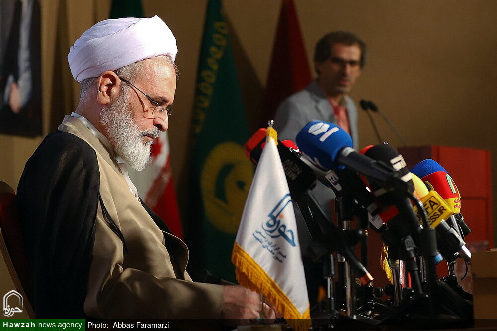 پاسخ مدیر حوزه های علمیه کشور به دو پرسش خبرآنلاین درباره عقب ماندگی قوانین زنان و منابع مالی حوزه