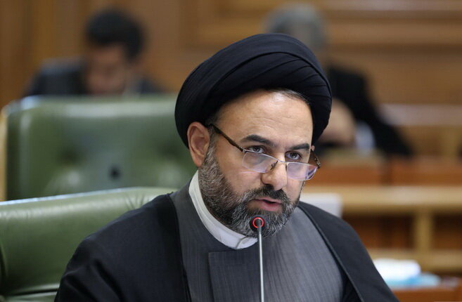 تهران نصب و نوسازی ۷۲ پله برقی و ۲۰ آسانسور پلهای عابر در دستور کار شهرداری تهران